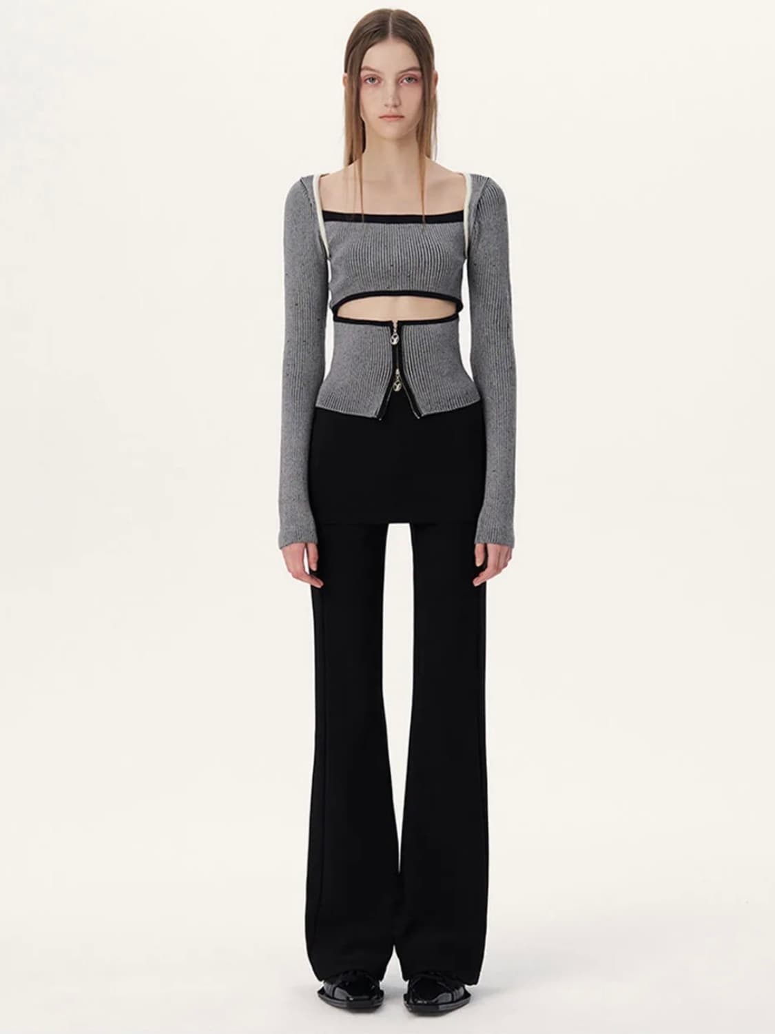 유즈 TWO TONE BOLERO CUT OUT KNIT TOP - BL 상품이미지3