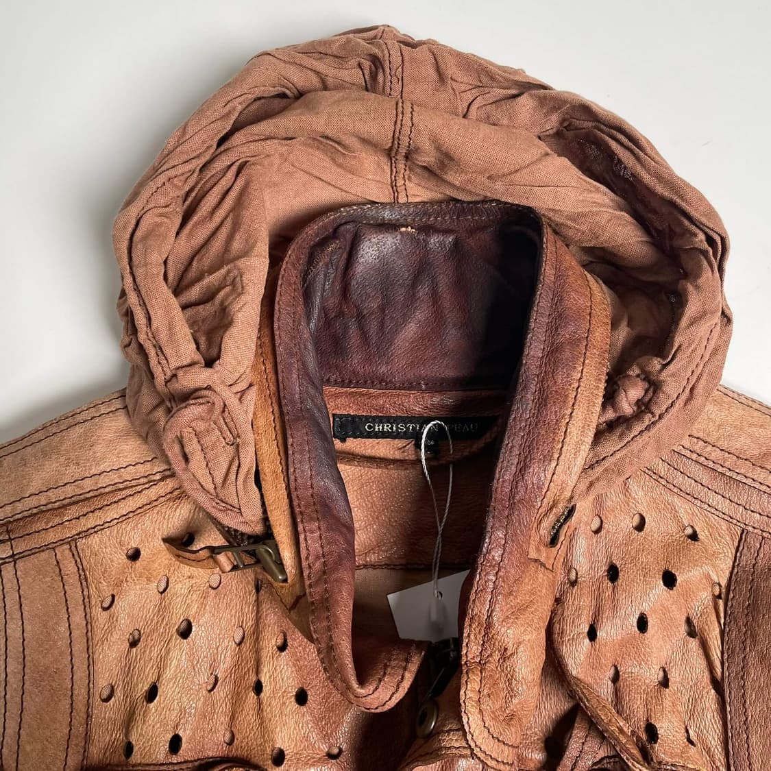 Christian peau 피그스킨 펀칭 레더 베스트 상품이미지5