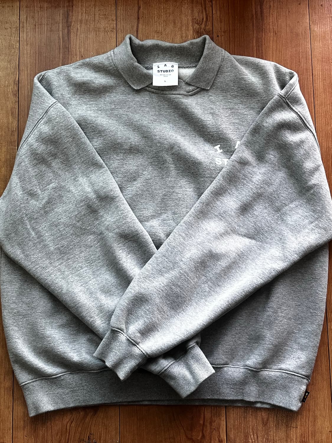 아이앱 스튜디오 럭비 스웨트셔츠 상품이미지2