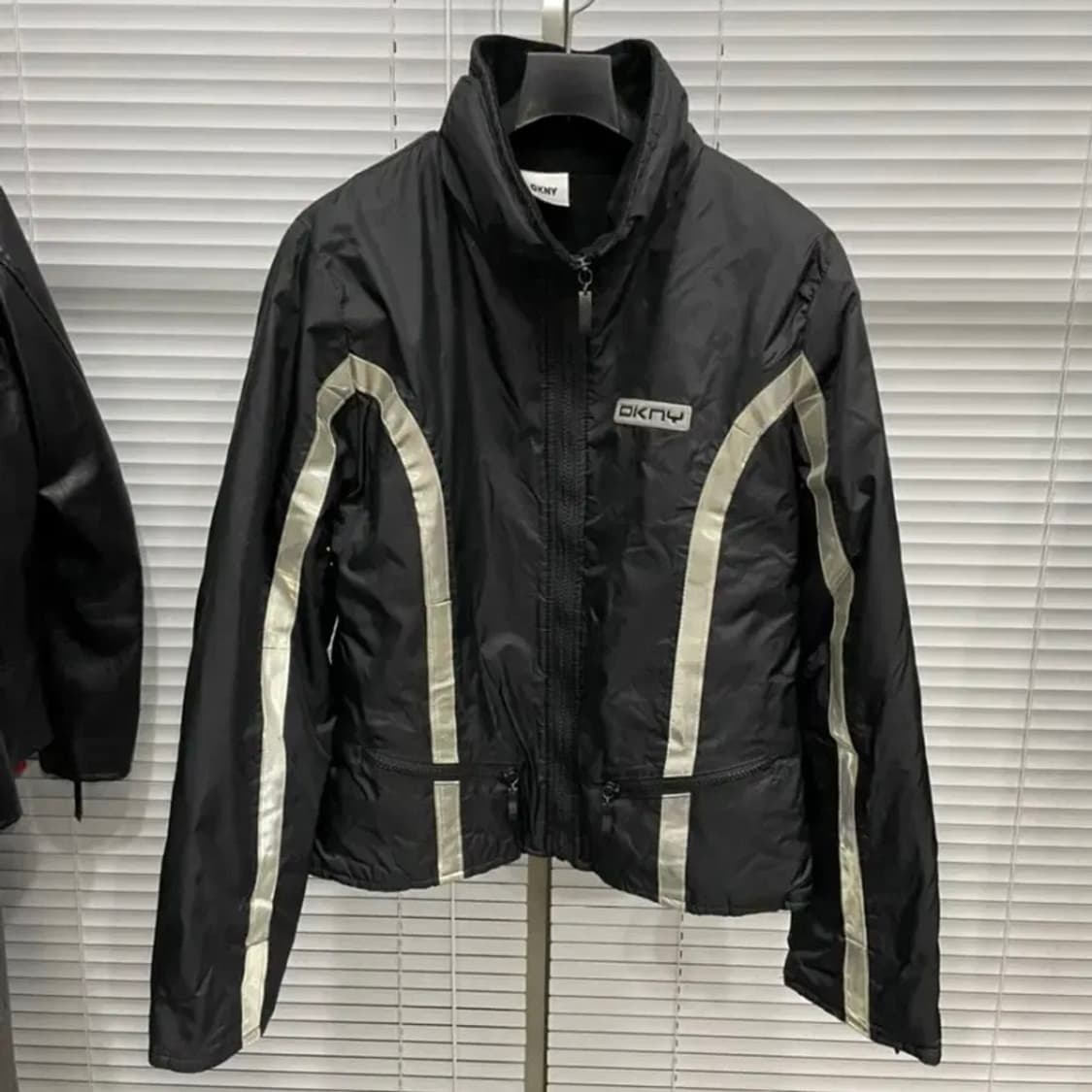 DKNY 패딩 상품이미지2