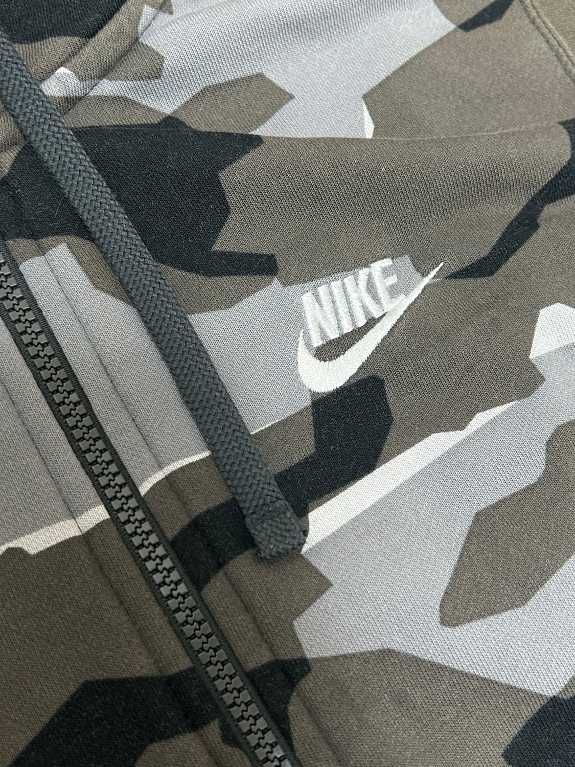 나이키 그레이 브라운 카모 후드집업 상품이미지4