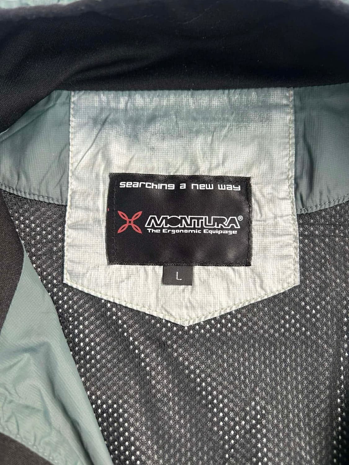 [L] 몬츄라 경량 테크니컬 마운틴 집업 자켓 상품이미지3