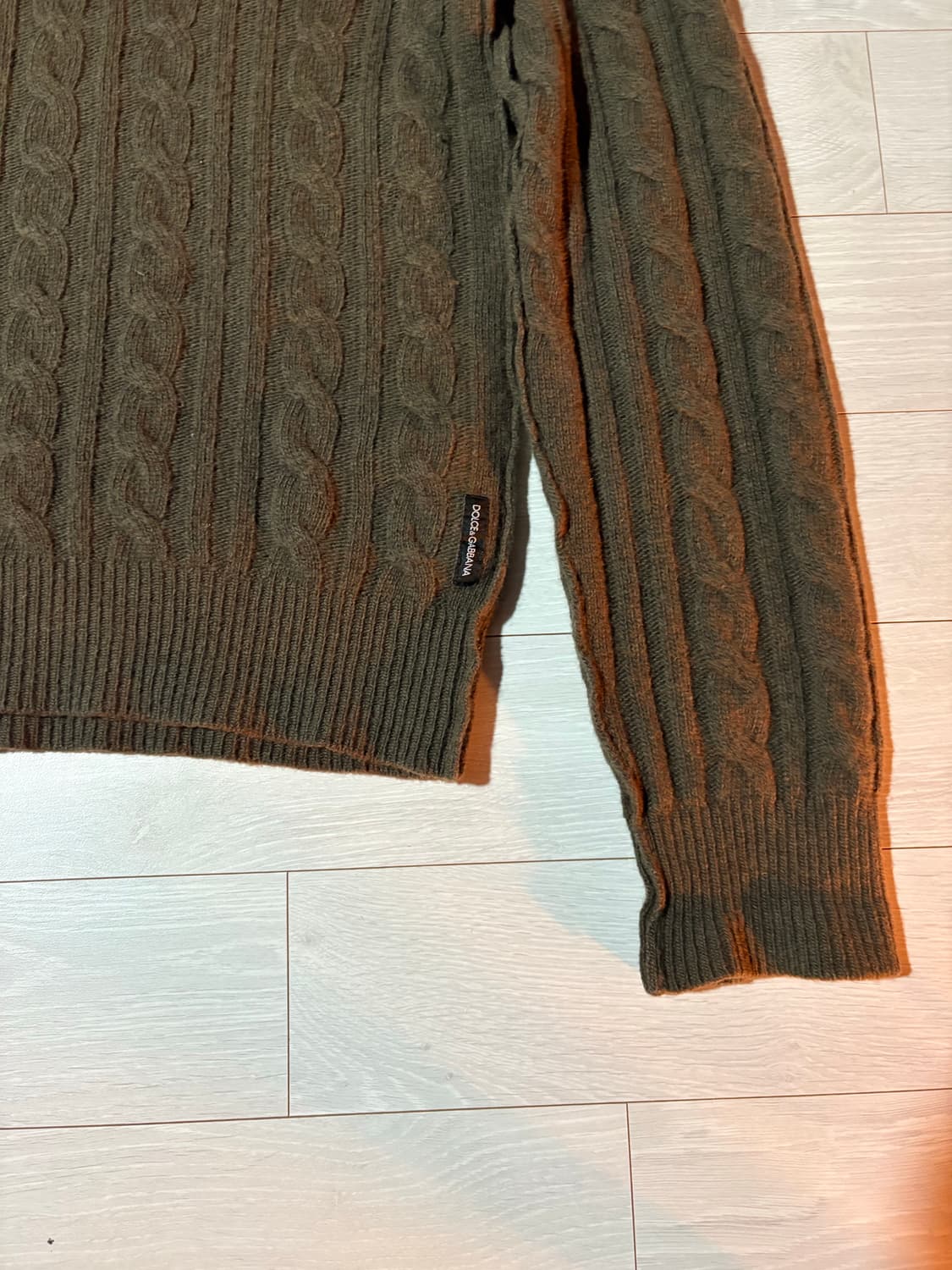 돌체앤가바나 레이어드넥 니트 상품이미지4