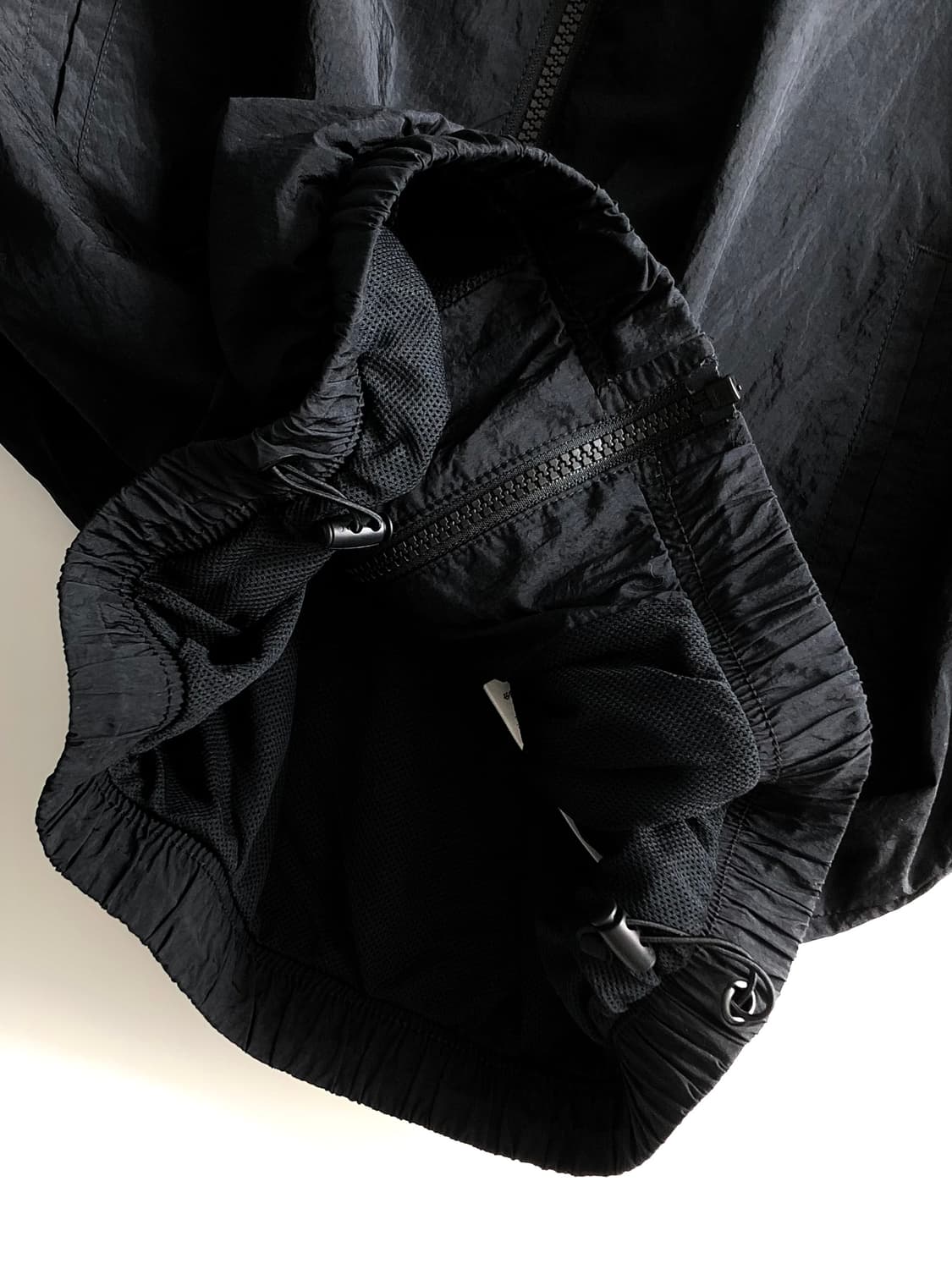 Nike 나이키 미드 스우시 블랙 컬러 우븐 바람막이 자켓 상품이미지8