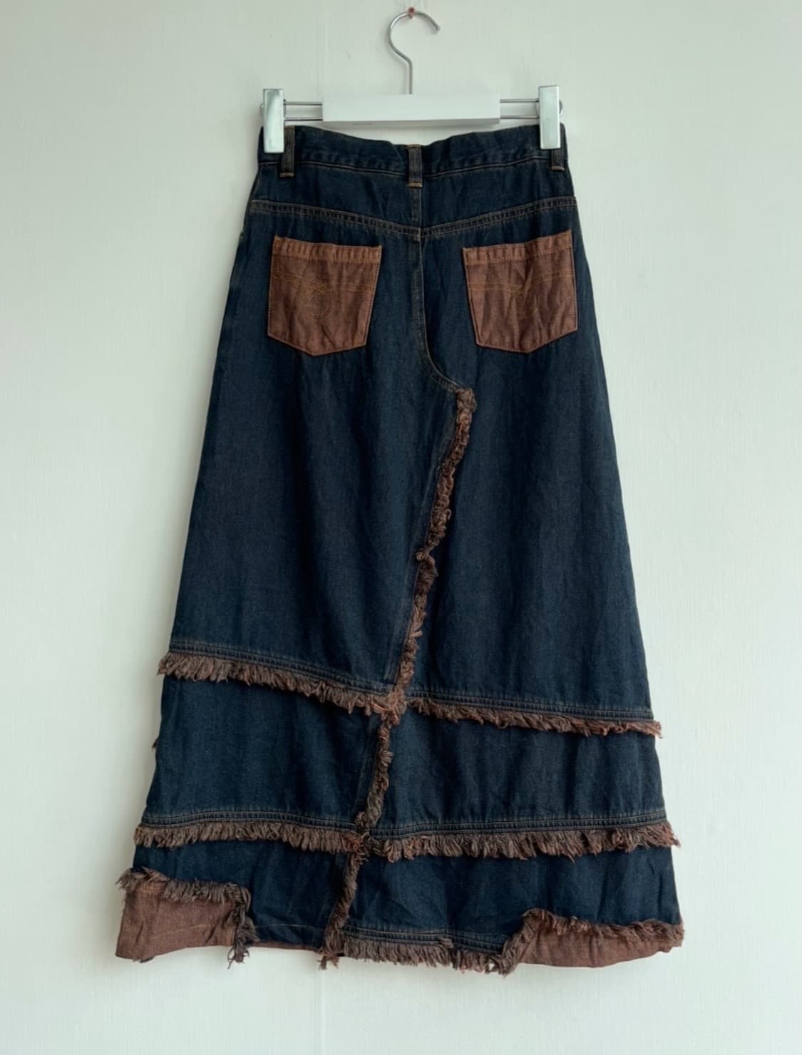 J.HONEY 투톤 패치워크 데님 롱 스커트 상품이미지4