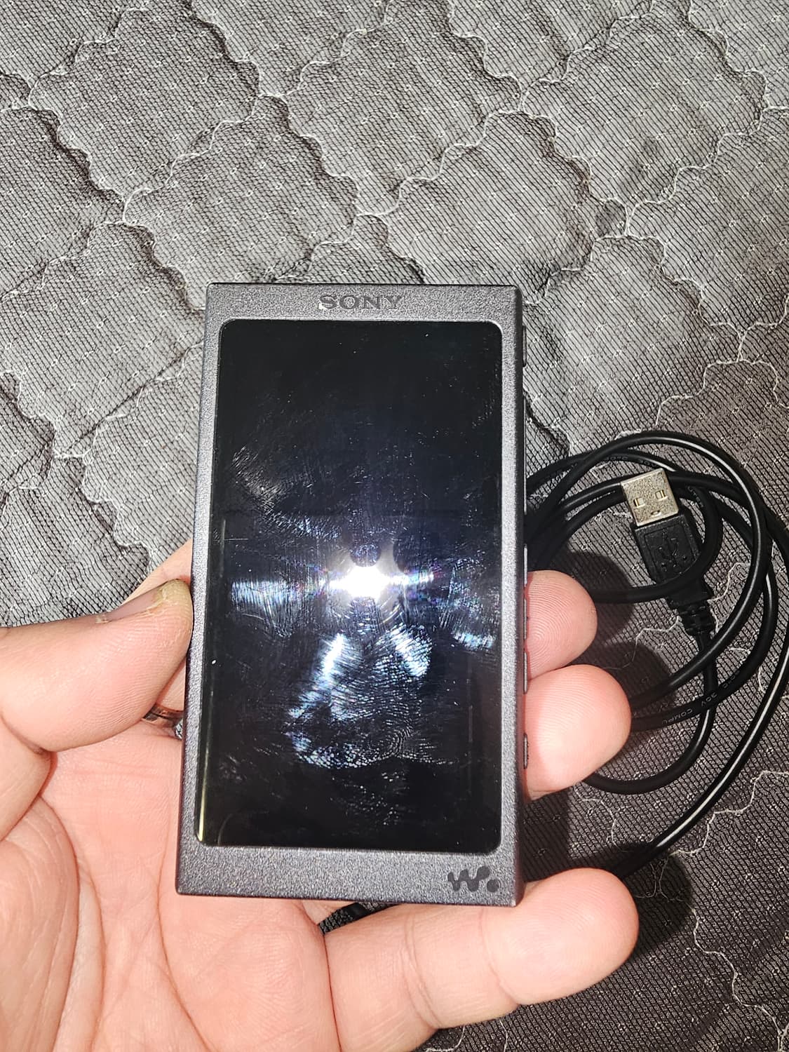 소니 워크맨 NW-A35 회색 + 충전케이블 상품이미지3