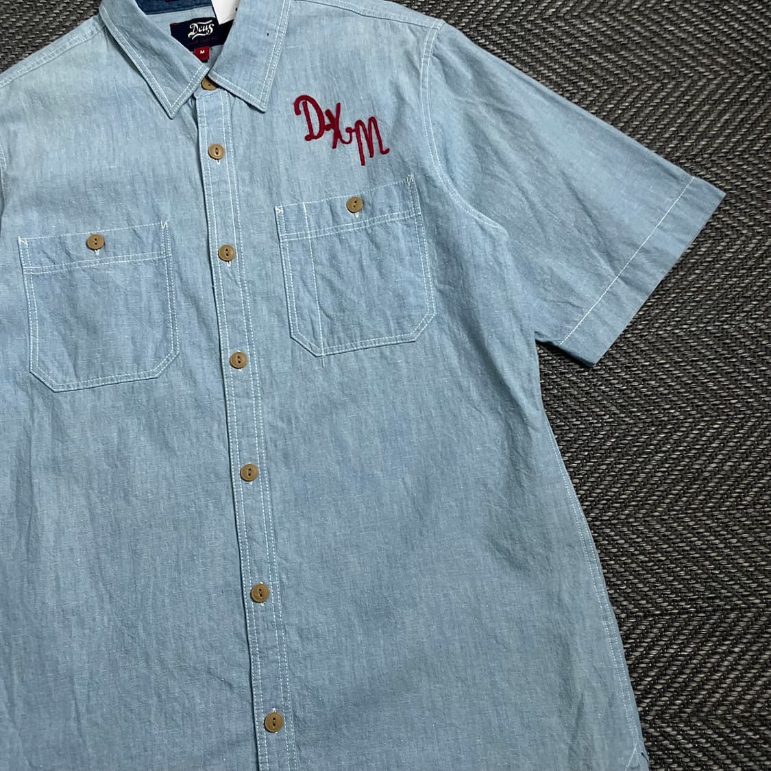 데우스 엑스 마키나 빅로고 샴브레이 데님 셔츠o 4042 상품이미지2