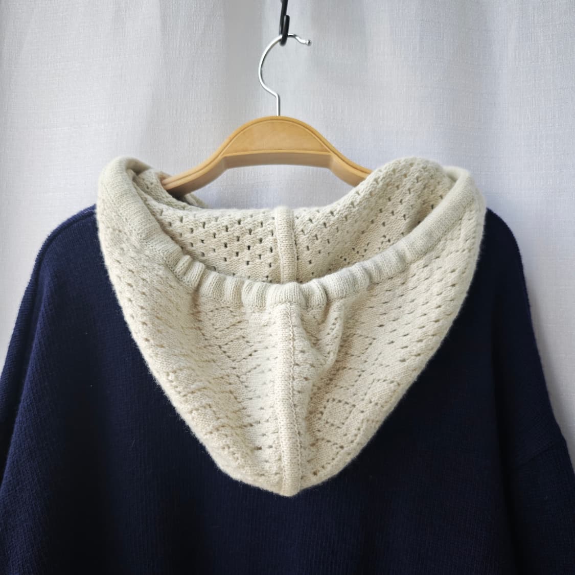 더오픈프로덕트 탈부착 가능 후디 스웨터 네이비 OS 상품이미지6