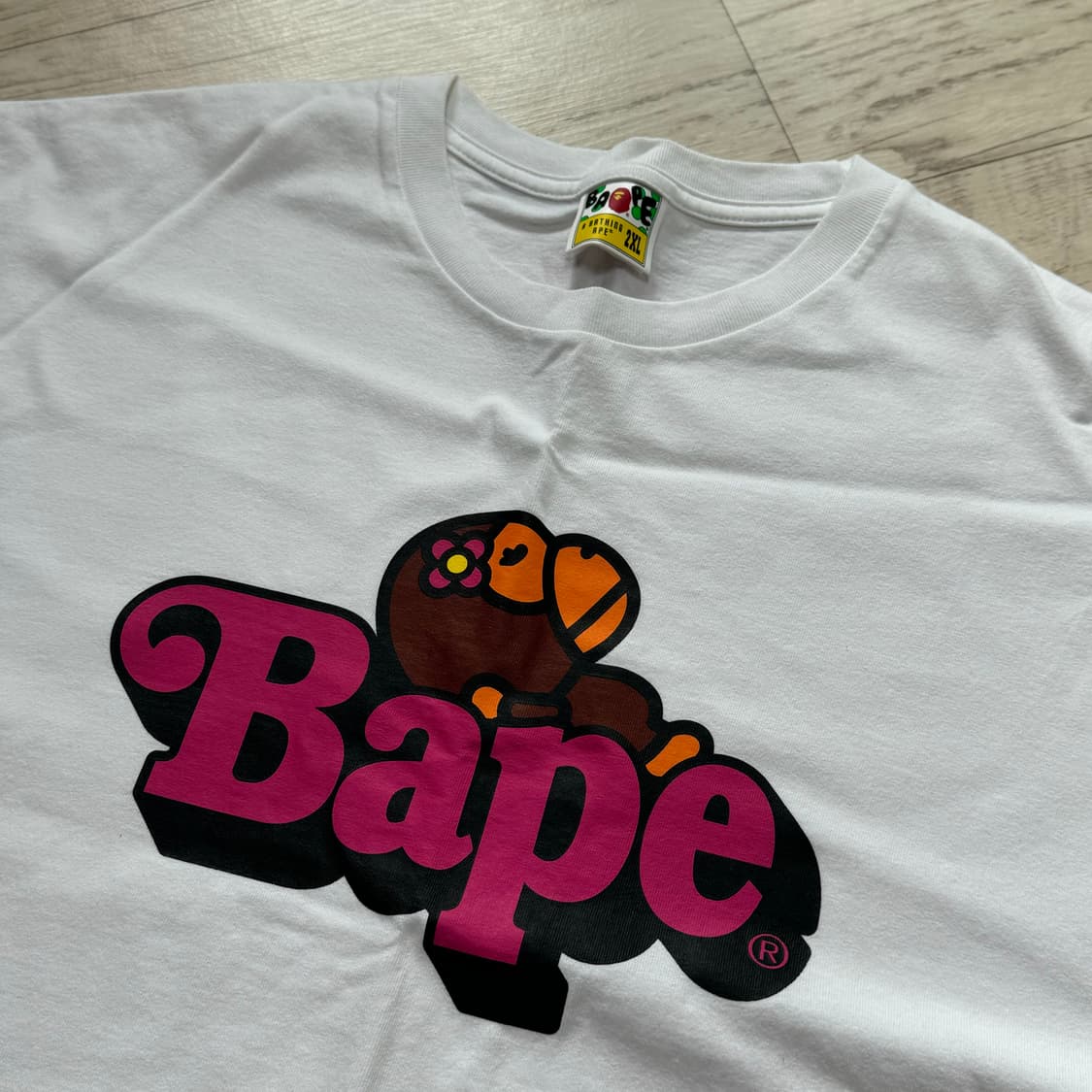 베이프 베이비 마일로 온 베이프 반팔 티셔츠 화이트X리사 상품이미지2