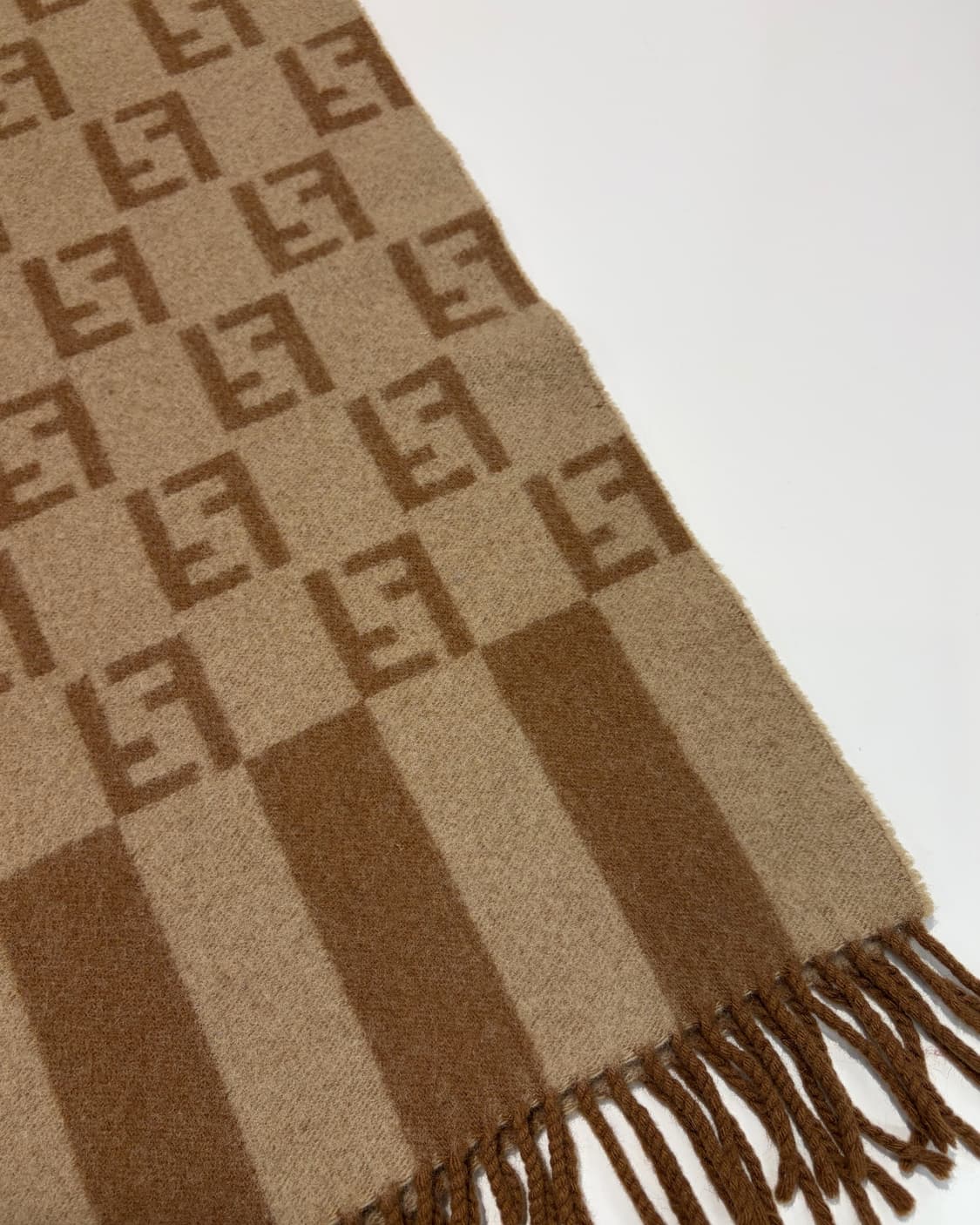 펜디 울 머플러 상품이미지3