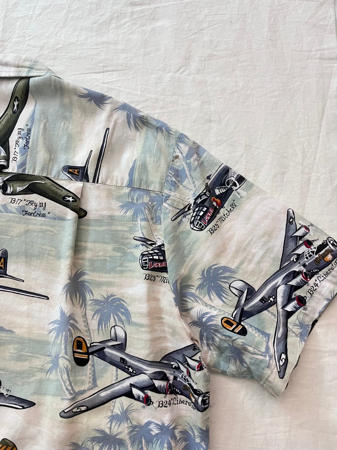 90s USA 빈티지 WWII 폭격기 하와이안 셔츠 상품이미지6
