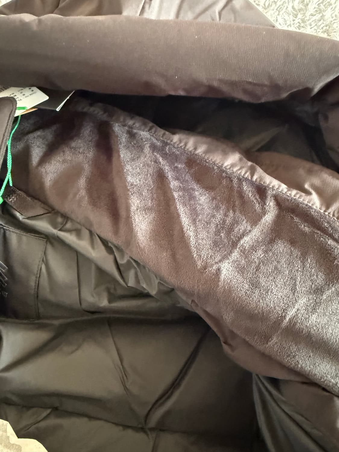 새상품) 코오롱 쿠치 미드 다운 블랙 남성패딩 상품이미지9