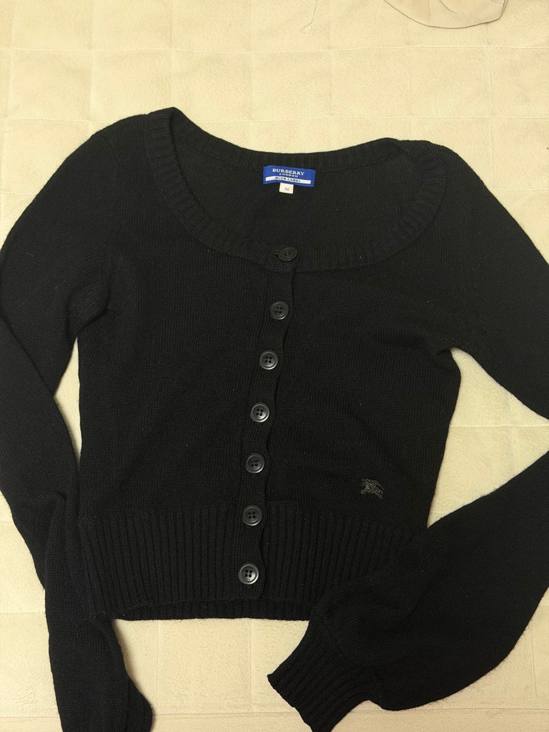 버버리 블루라벨 블랙 가디건 38 사이즈 상품이미지1