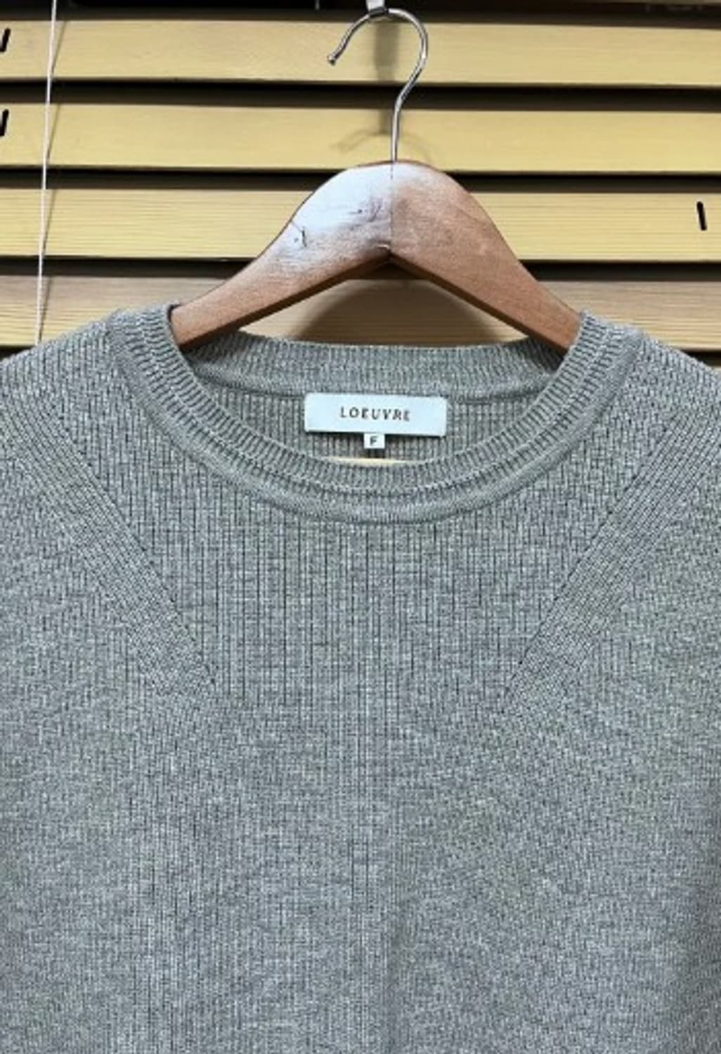 LOEUVRE LOEUVRE 루에브르 여성 그레이 단추니트 free 상품이미지1