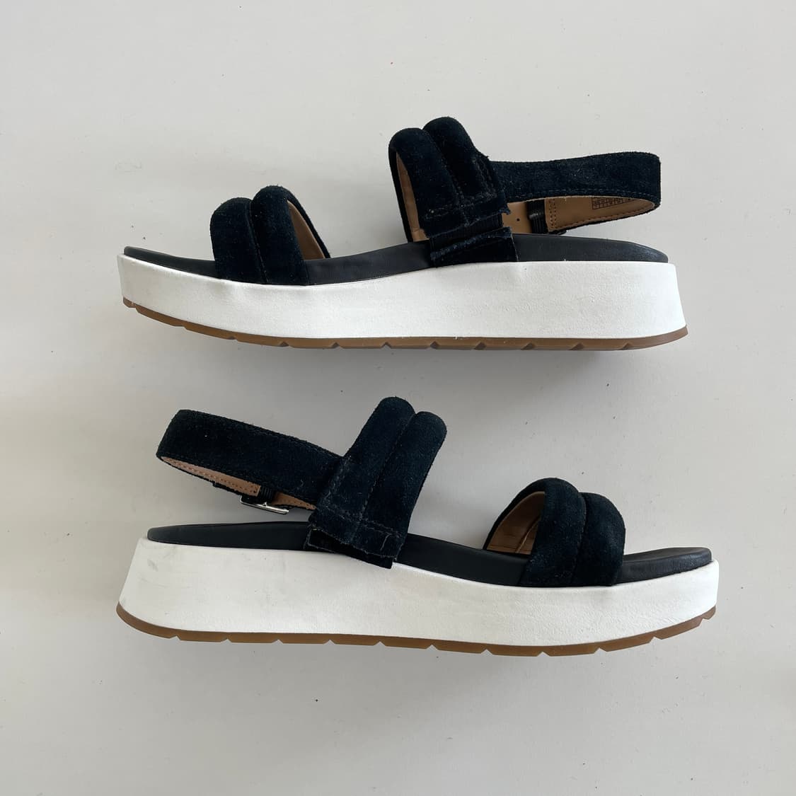 어그 UGG Lynnden 샌들 상품이미지4