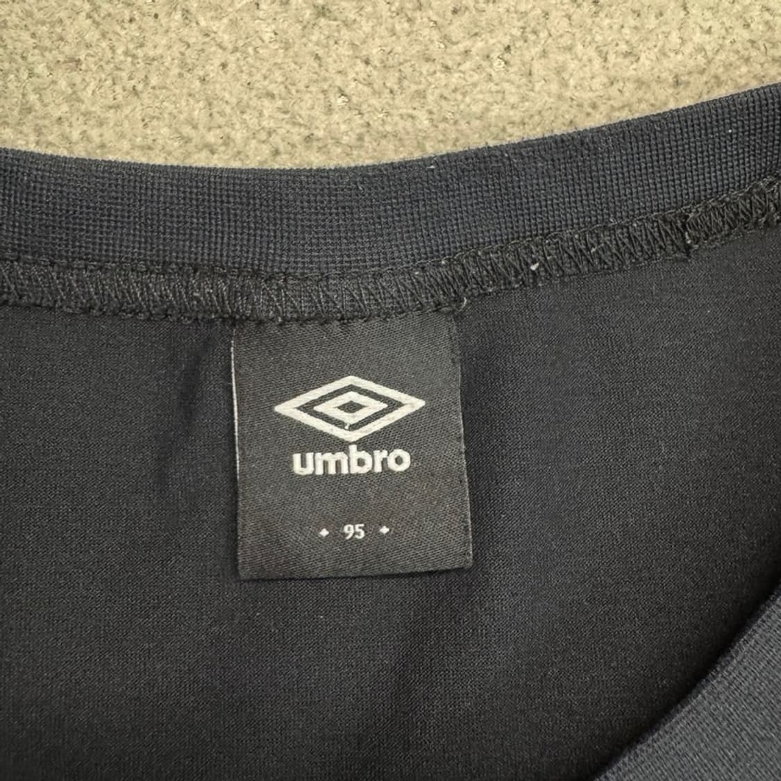 UMBRO 그래픽 로고 반팔 티 M 상품이미지3