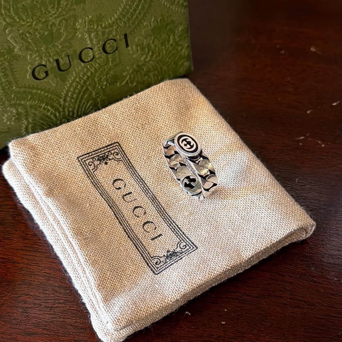 구찌 인터로킹 G 와이드 실버 925 반지 상품이미지4