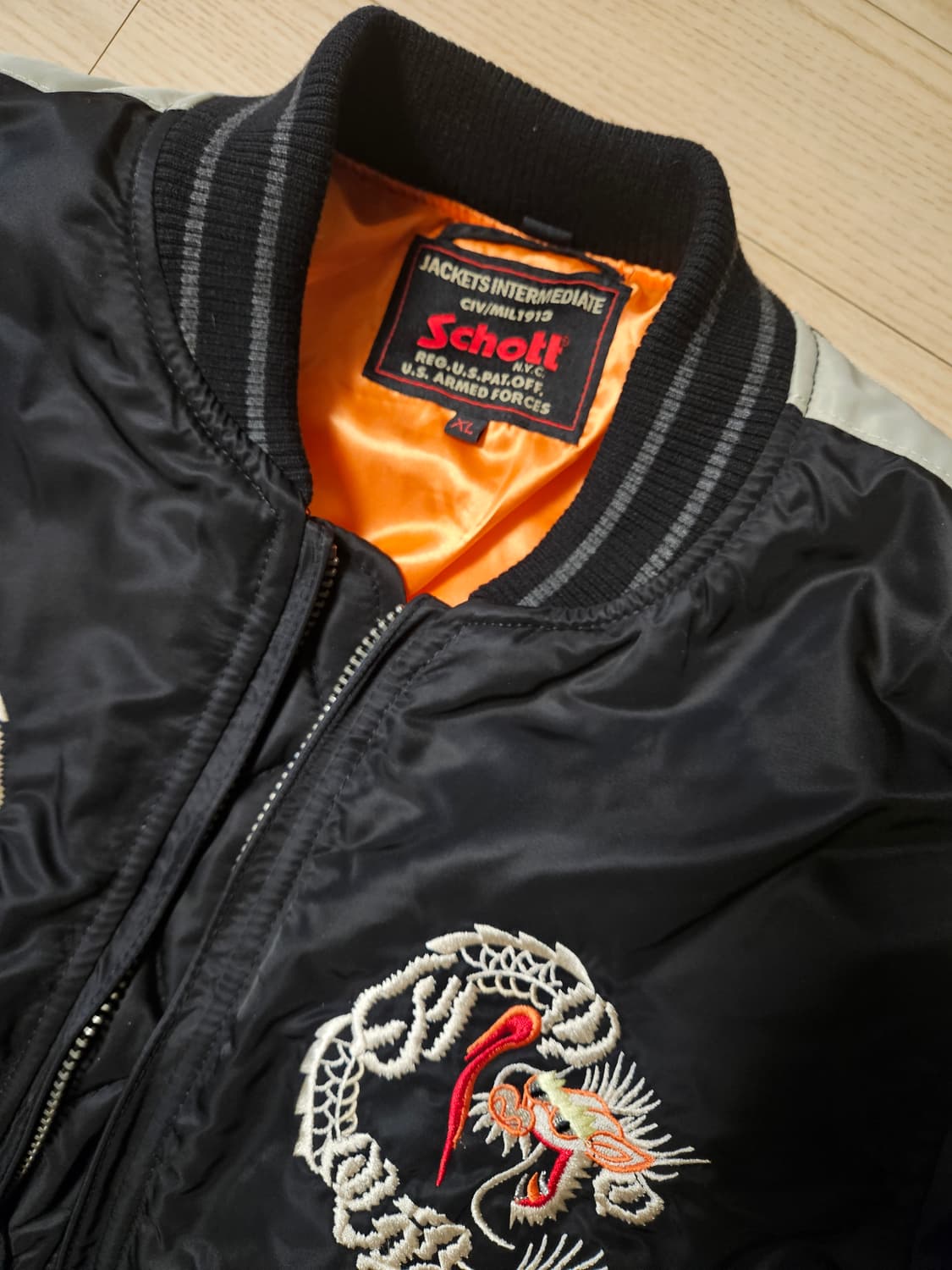 schott 쇼트 스카쟌 항공자켓
사이즈 XL
 상품이미지3