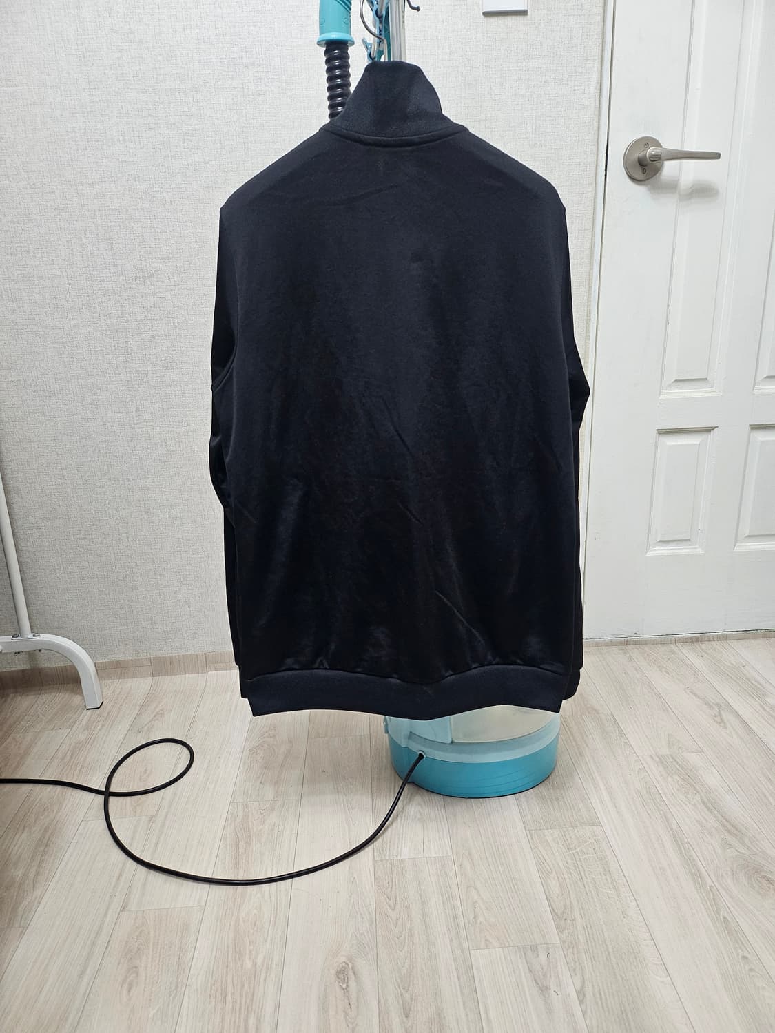 (100)L ☆초대장급☆ 아디다스 에센셜 3st [검흰] 트랙탑져지 상품이미지6