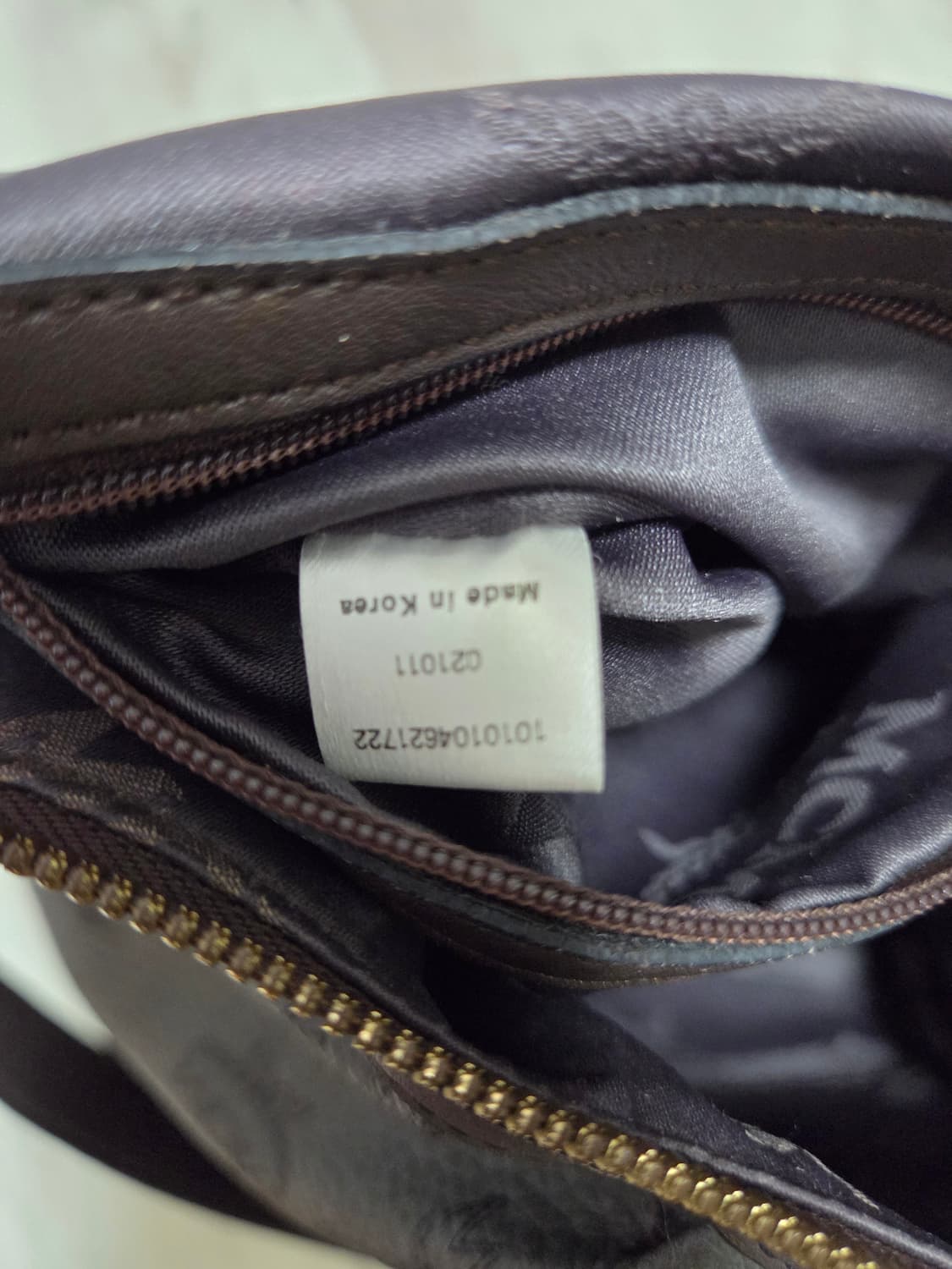 MCM 비세토스 그레이 호보백 상품이미지10