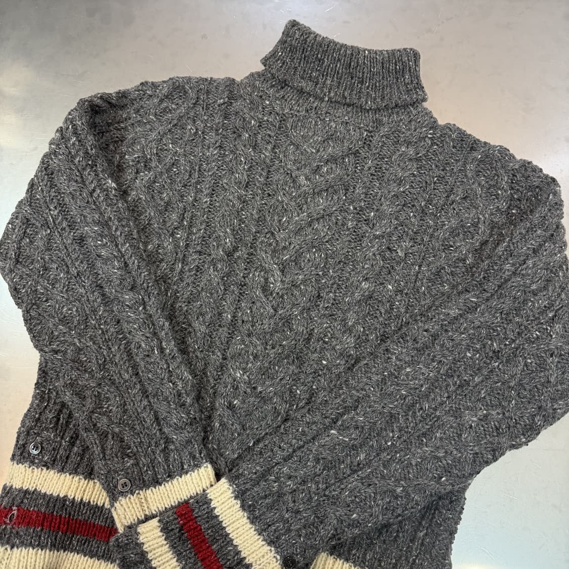 [리오브] 톰브라운 클래식 RWB 아란 케이블 트위드 모헤어 니트 상품이미지3