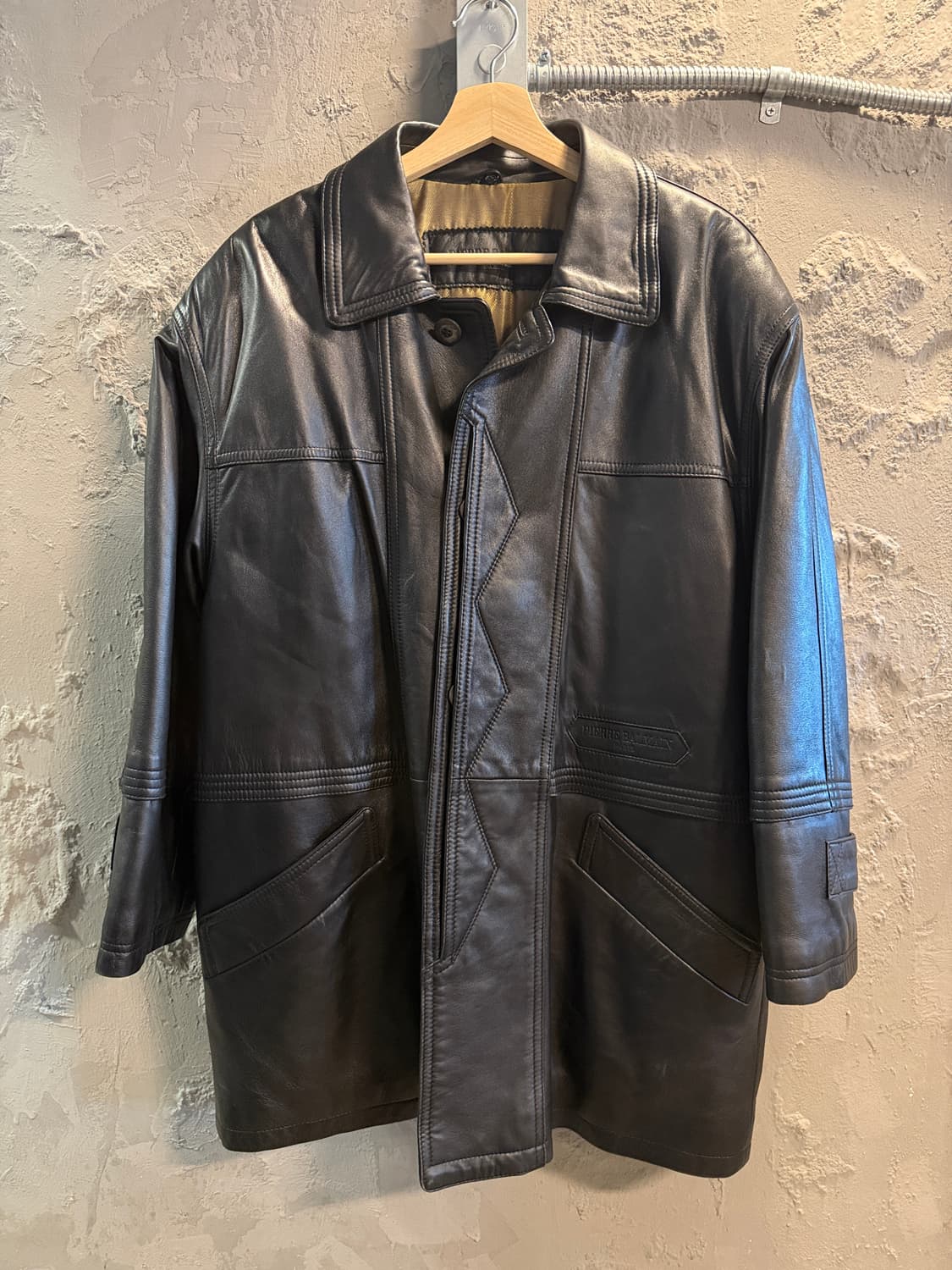피에르 발망 1990년대 양가죽 하프코트 퍼카라 블랙 상품이미지1