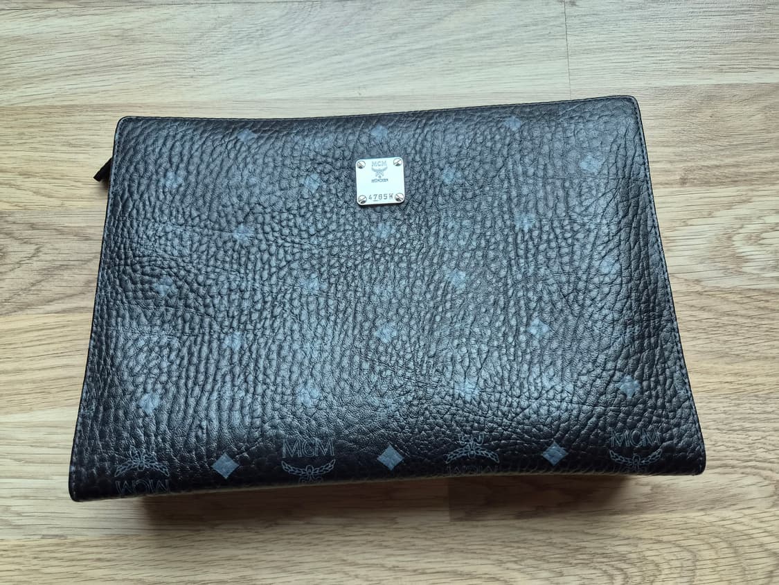 MCM 블랙 모노그램 클러치백 (남.여공용) 상품이미지2