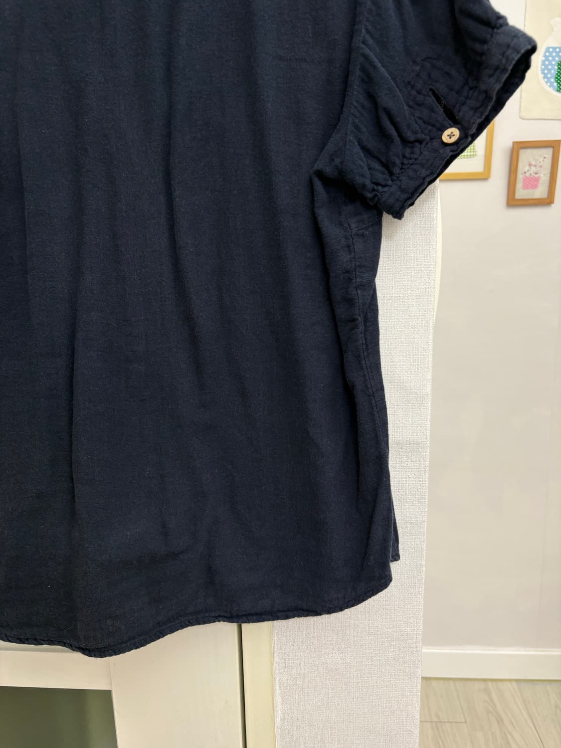 네이비 프릴 반소매 블라우스 상품이미지10