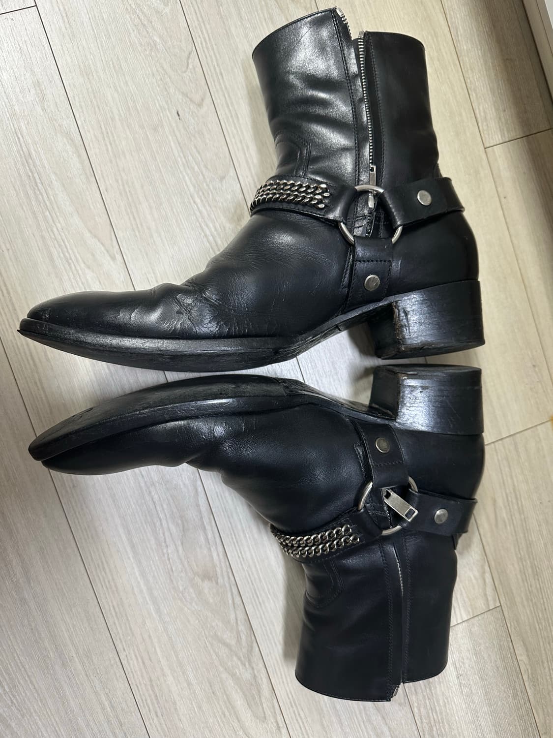 생로랑 체인 하네스 부츠 상품이미지1