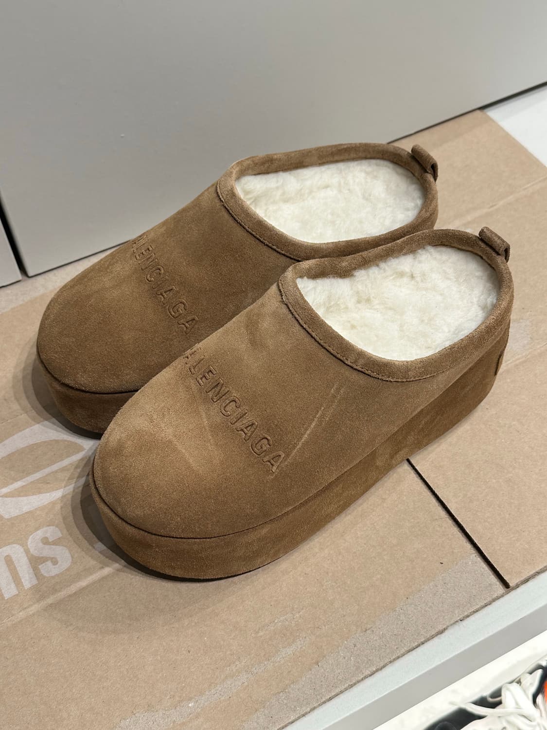 발렌시아가 알래스카 플랫폼 뮬 36사이즈 상품이미지1