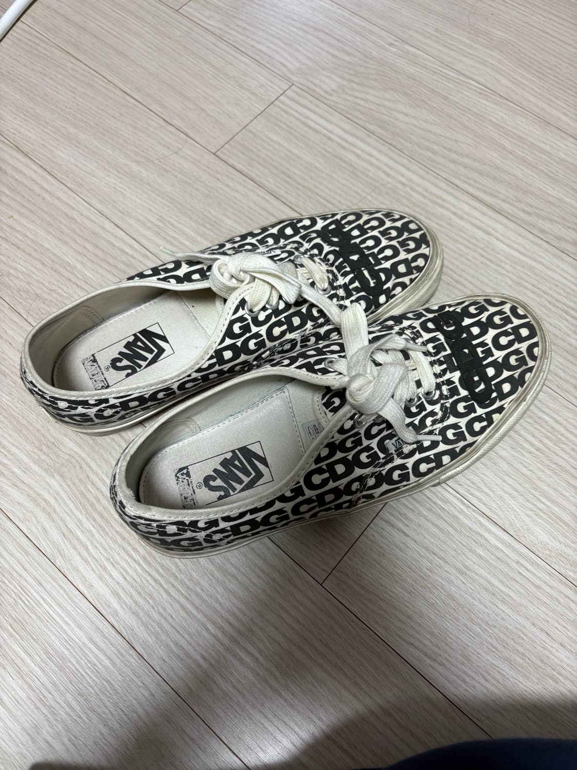 cdg 어센틱 260 상품이미지1