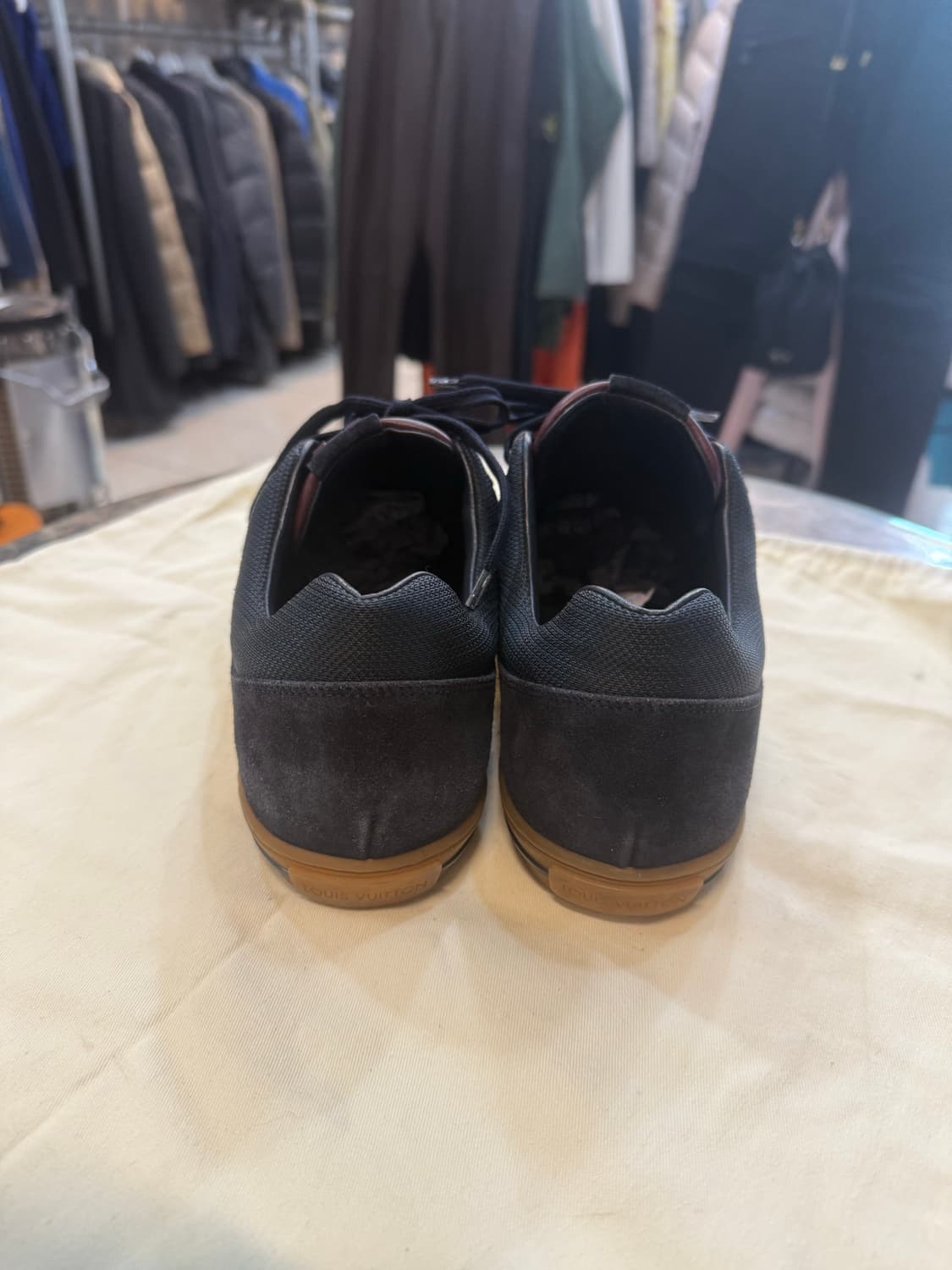 6/260 정품 루이비통 드림온 스니커즈 팝니다 상품이미지4