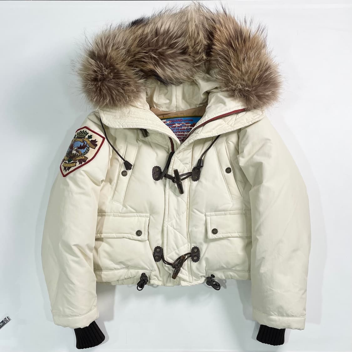 디스퀘어드2 크롭 다운 파카 상품이미지1