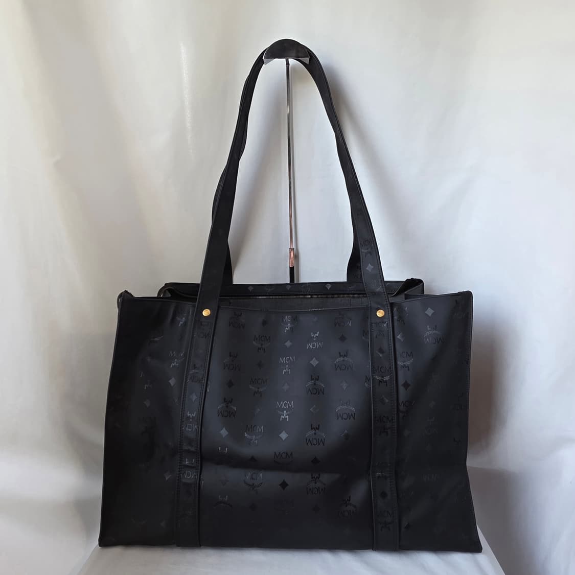 [정품 MCM] 엠씨엠 비세토스 PVC 쇼퍼백 숄더백 여행용가방 남녀공용 상품이미지2