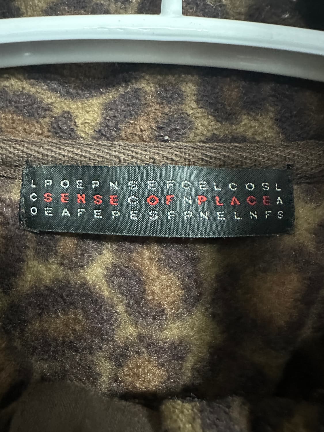 센스 오브 플레이스 레오파드 후리스 상품이미지3