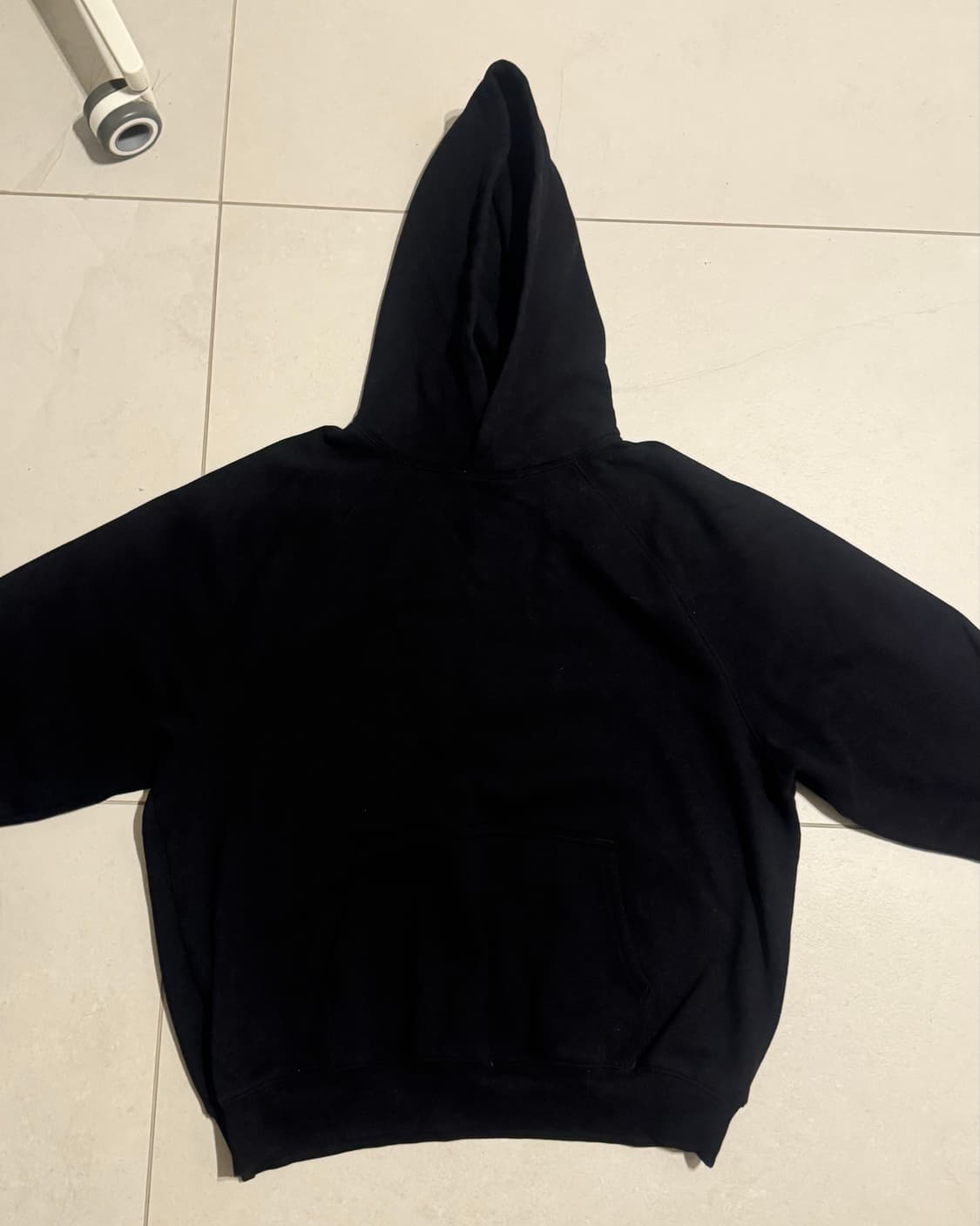 Aritzia Black Hoodie 상품이미지2