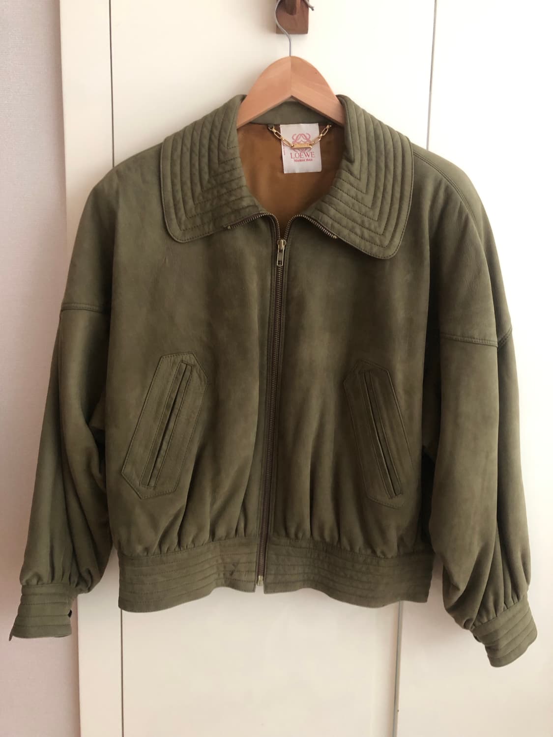 로에베 빈티지 백자수 가죽자켓 상품이미지2