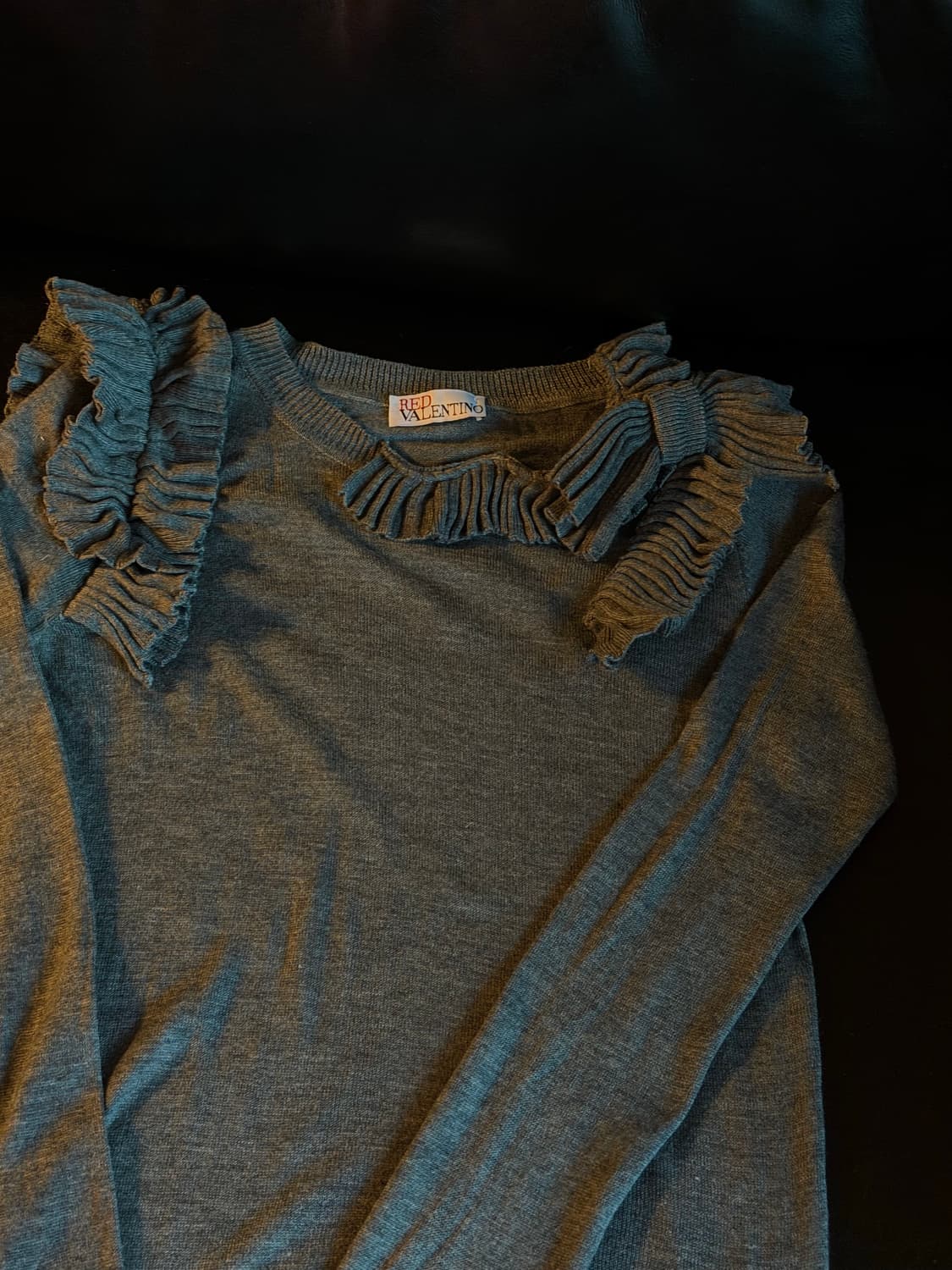 레드 발렌티노 프릴 디테일 니트 상품이미지1