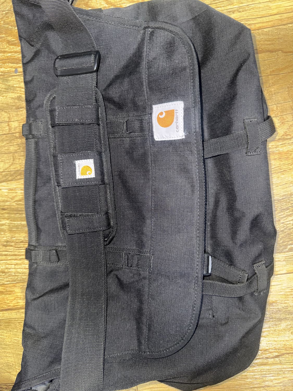 칼하트 카고 시리즈 메신저백 블랙 상품이미지2