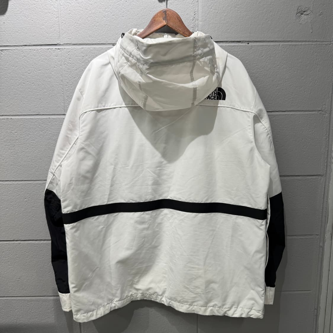 노스페이스 스팁테크 아노락 화이트 상품이미지3