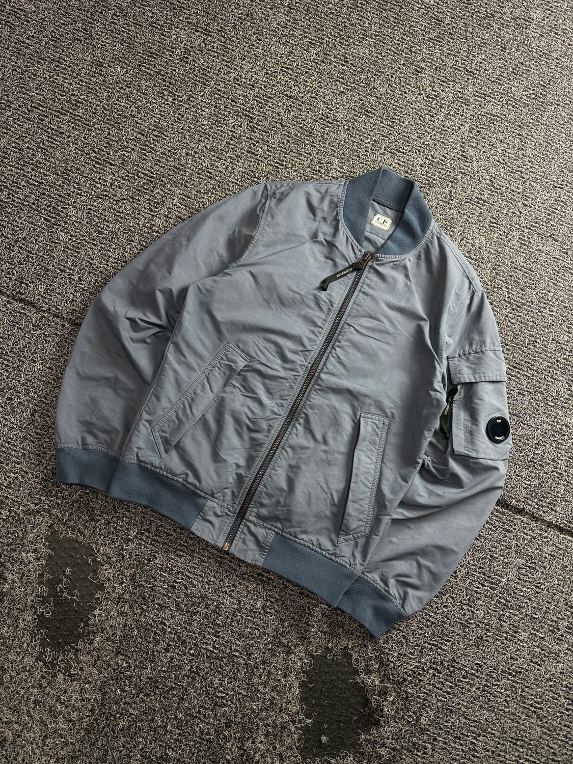 CP컴퍼니 MA-1 D.D 쉘 렌즈와펜 나일론 봄버 자켓 3462 상품이미지1