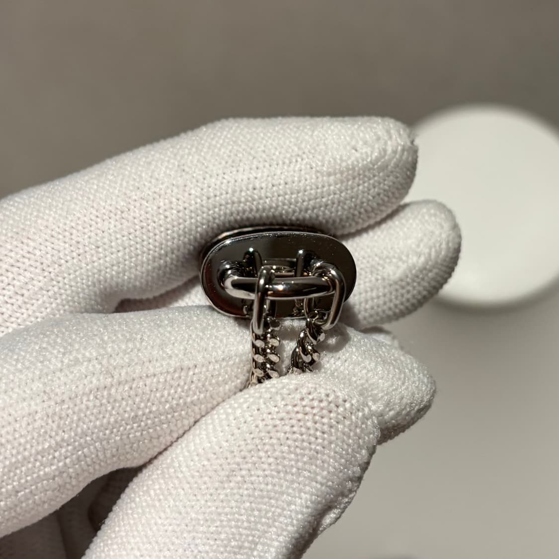 루이비통 MNG 자물쇠 목걸이 상품이미지5