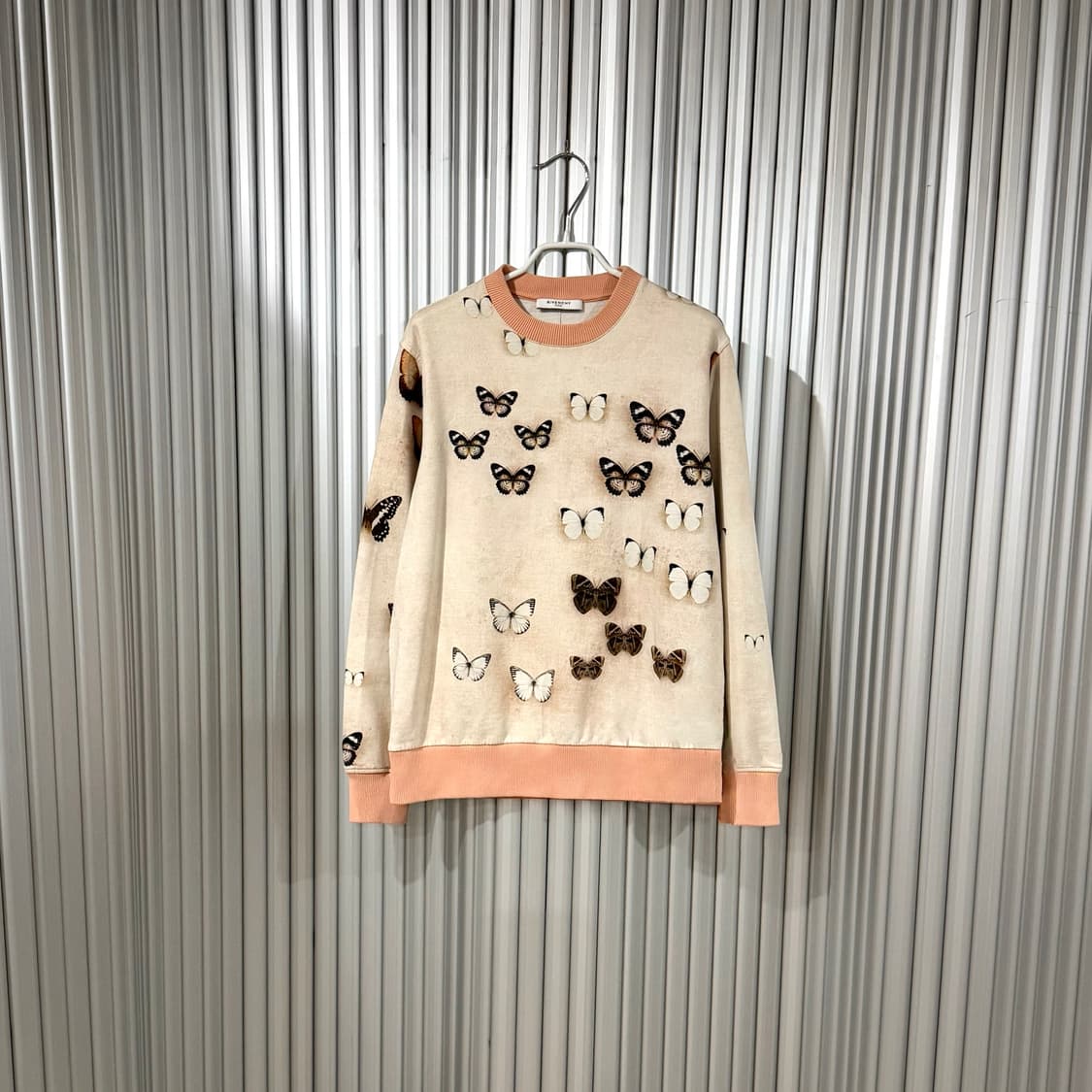 Givenchy sweat shirt 상품이미지1