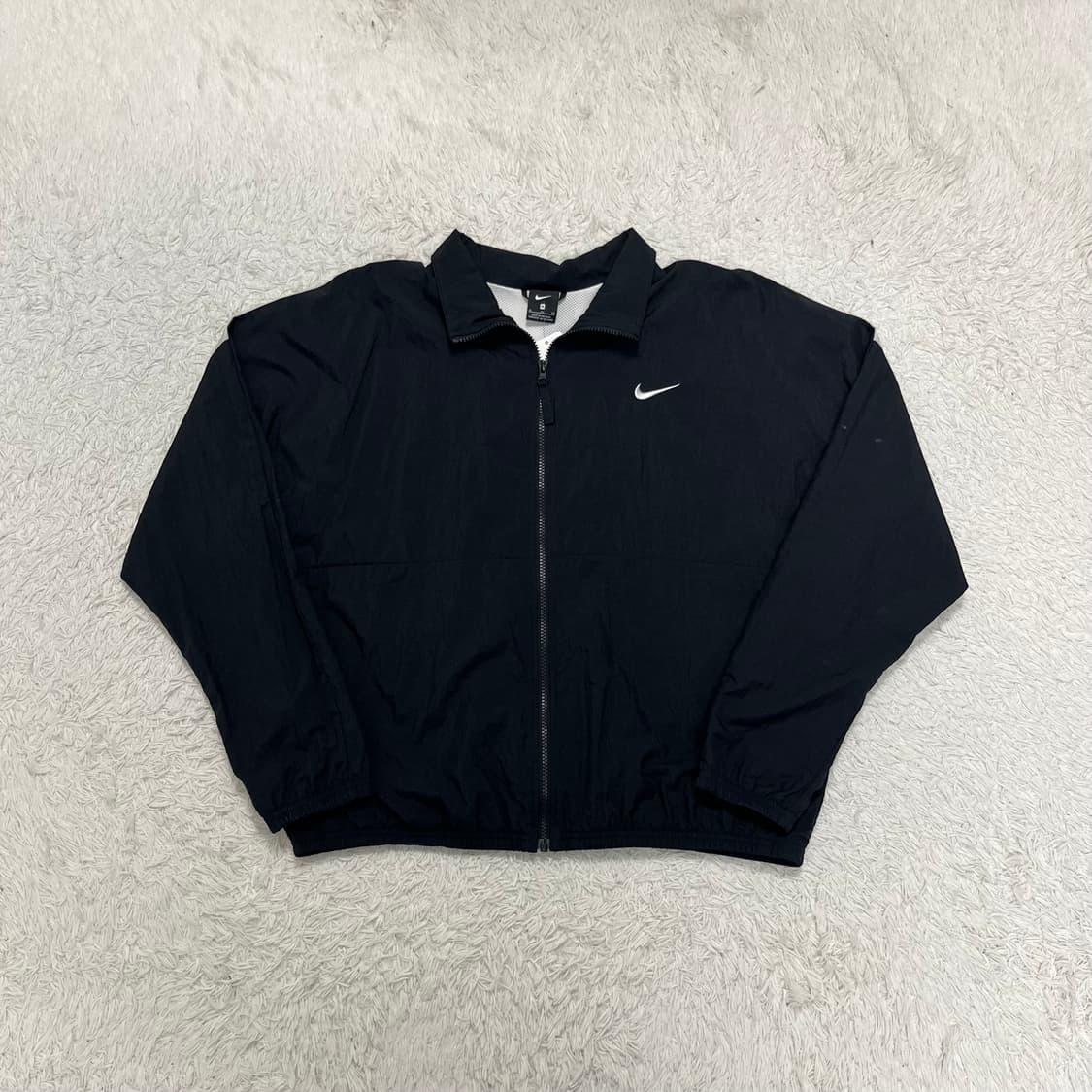 Nike black woven windbreaker 상품이미지4