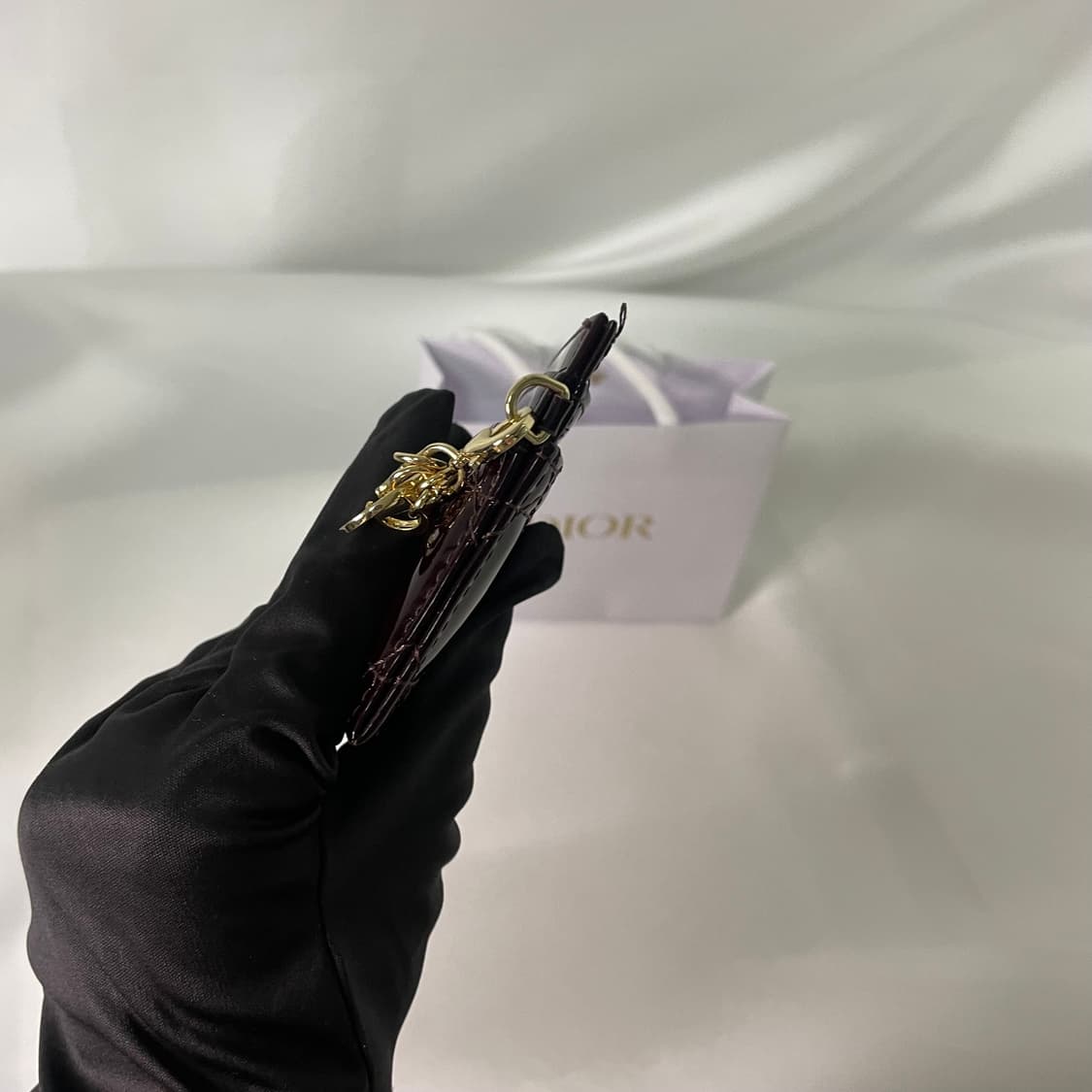 디올 레이디 페이던트 카드지갑 버건디 S급 상품이미지4