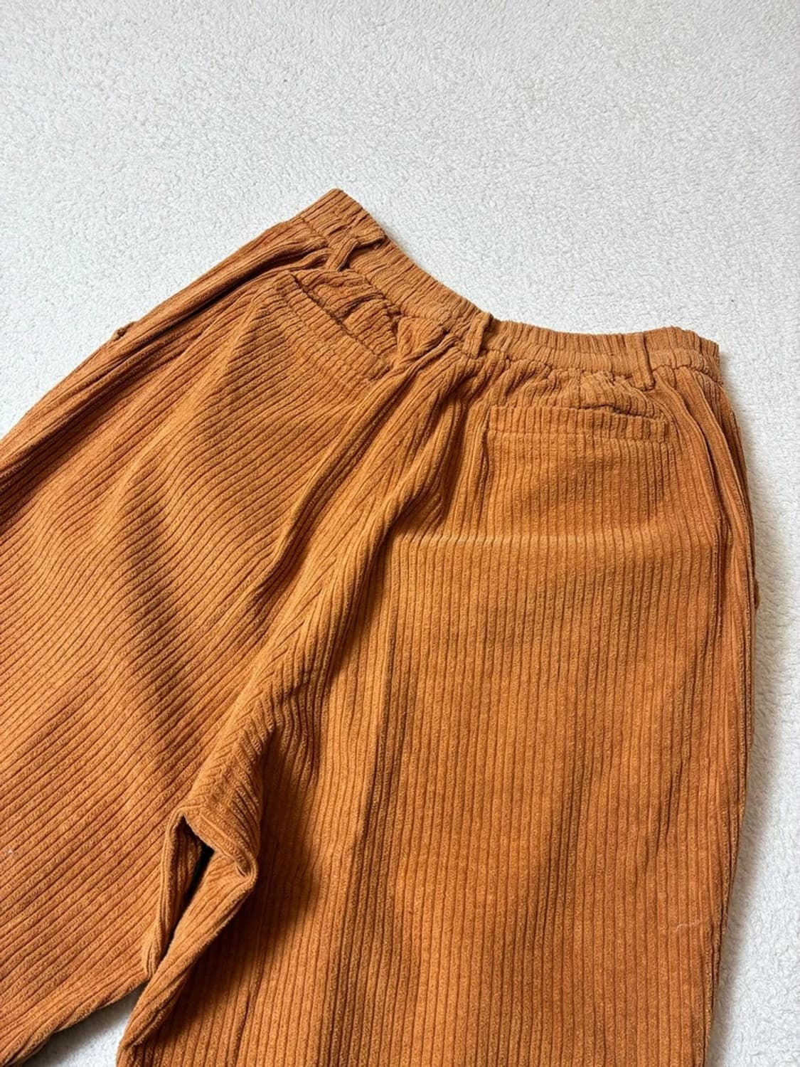 CONICHIWA BONJOUR 턱 코듀로이 세미 와이드팬츠 PN7785 상품이미지5