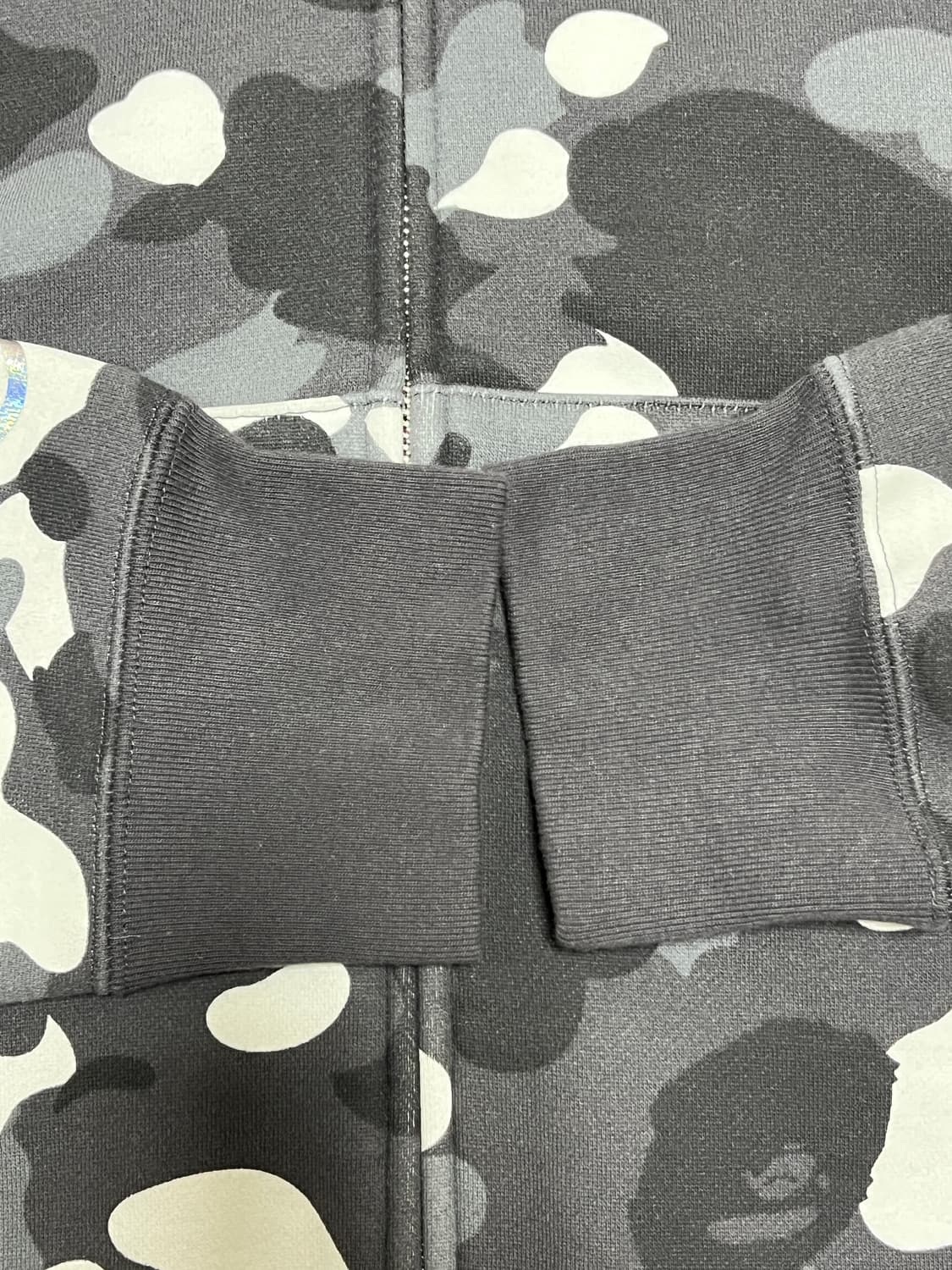 베이프 시티카모 샤크후드 블랙 xxl 상품이미지2