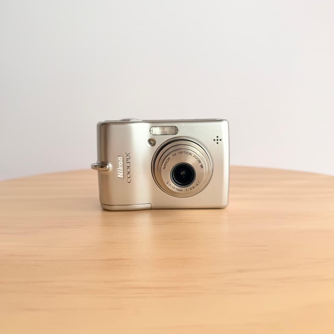 ✨민트급✨ Nikon COOLPIX  니콘 쿨픽스 L12 클래식 실버🤍 상품이미지2