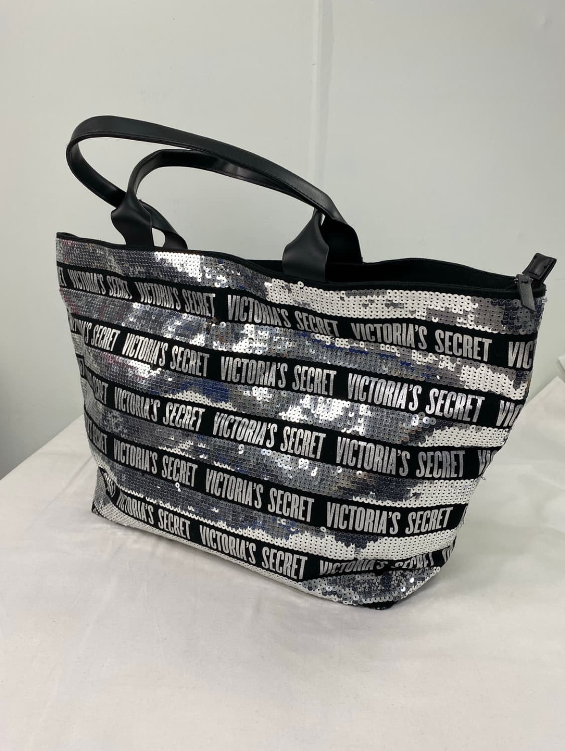 빅토리아시크릿 빅 토트백 상품이미지1