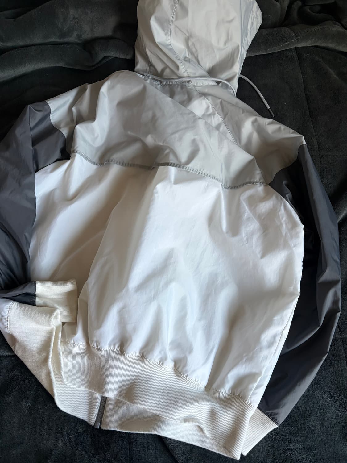 나이키 윈드러너 화이트 그레이 바람막이 상품이미지2